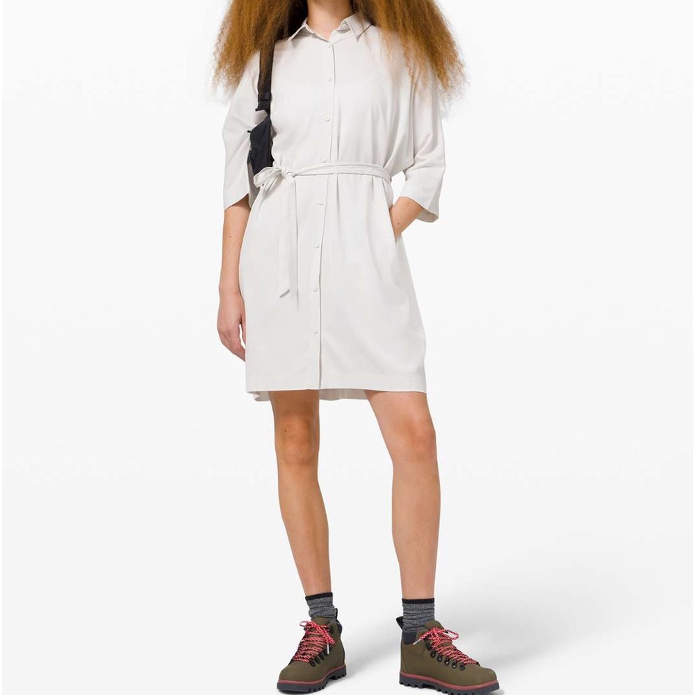 Lululemon Sz 4 Perfectly Poised Dress Oversized in Antic White Button Front Belt